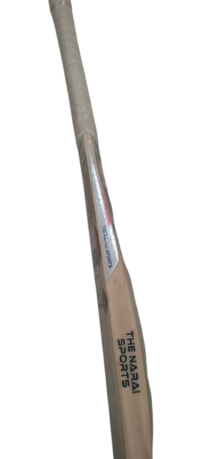 TNS Kashmir Willow | Standard Size Cricket Bat | Lightweight | Durable Rubber Grip | Cane Handle | Grade 2 Kashmir Willow | Hard Pressed | Powerful Punch | Straight Clear Grains – Run Chaser